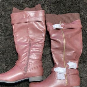 NWOT size 10 burgundy boots